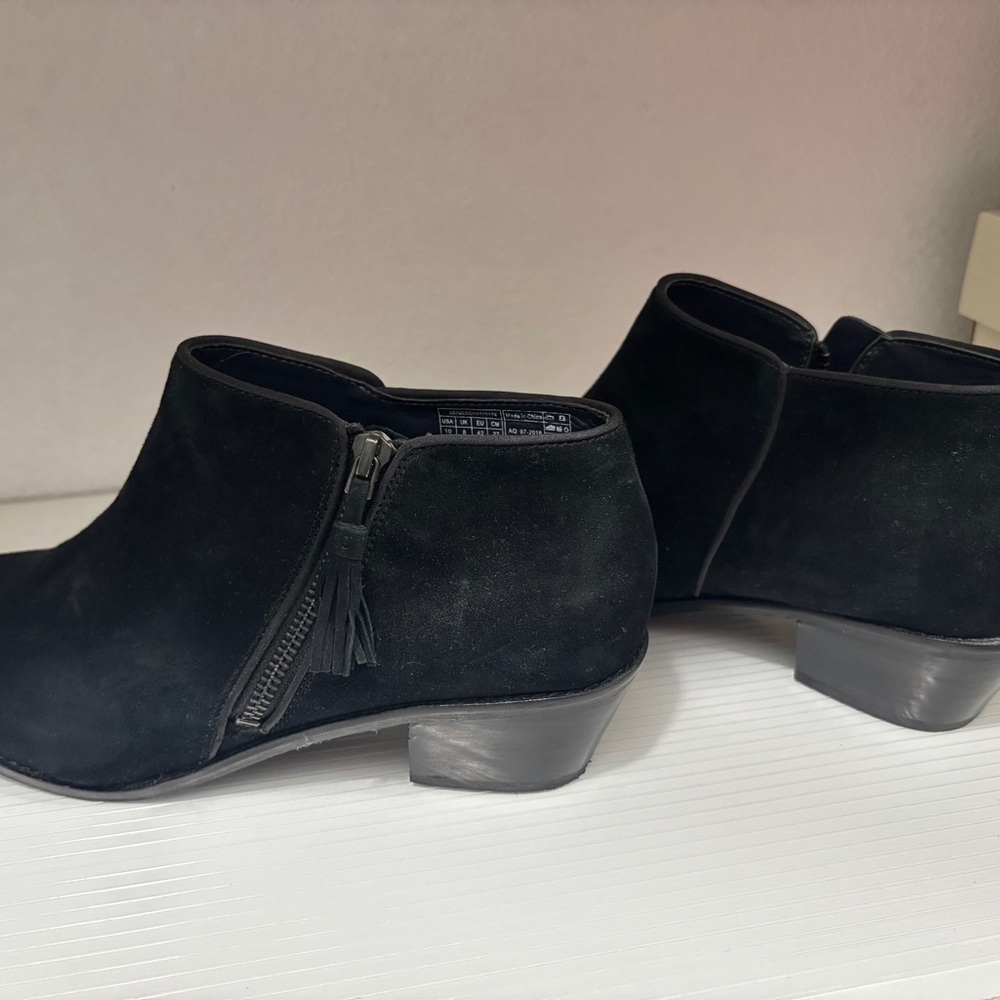 Vionoc women’s bootie